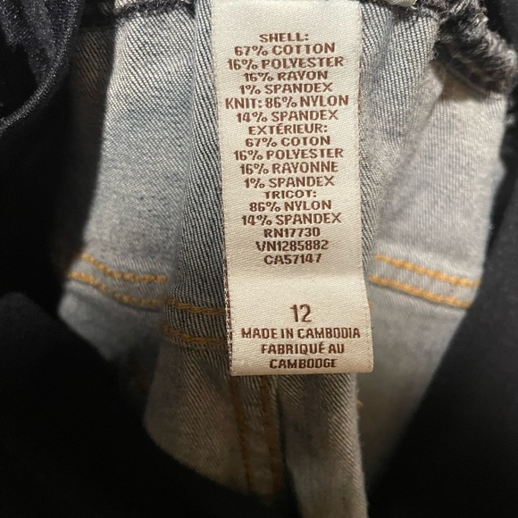 Liz Lange Full Panel Maternity Jeans - Picture 3 of 3